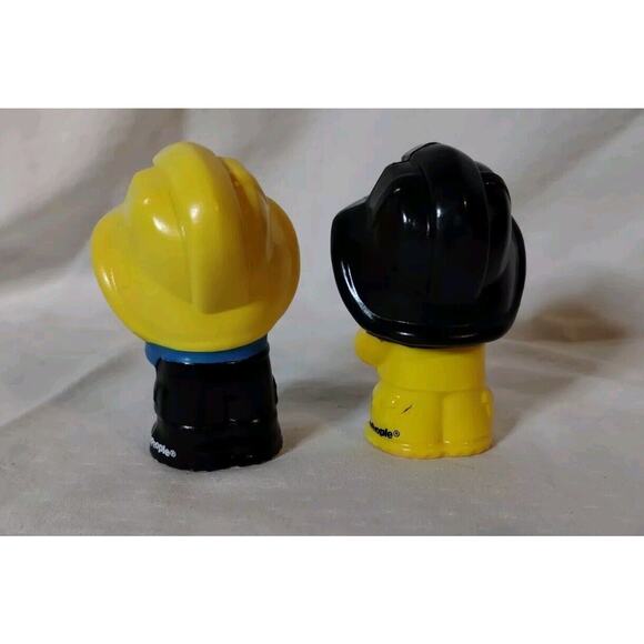 Lot Of 2 Fisher Price Little People Fireman and Firewoman Figures - Picture 2 of 4
